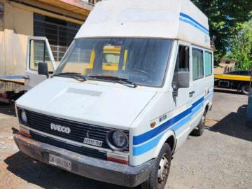 Iveco daily 1984 diesel iveco daily camper 4 posti safariway Iveco daily 1984 diesel iveco daily camper 4 posti safariway