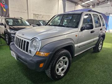 Jeep 2006 gasolina jeep new cherokee 2006 ñuble Jeep 2006 gasolina jeep new cherokee 2006 ñuble