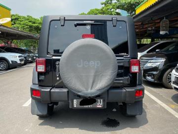 Jeep wrangler 2011 jeep wrangler sport unlimited 2011 at hitam super terawat termurah