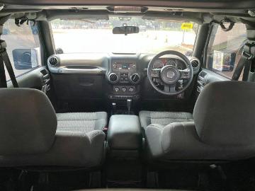 Jeep wrangler 2011 jeep wrangler sport unlimited 2011 hitam