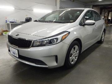 Kia forte 2018 2018 kia forte lx 4dr sedan 6m Kia forte 2018 2018 kia forte lx 4dr sedan 6m