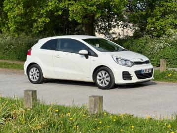 Kia rio 2016 petrol kia rio 1 25 sr7 3dr Kia rio 2016 petrol kia rio 1 25 sr7 3dr