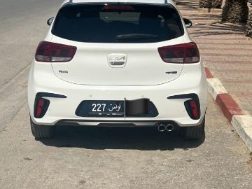 Kia rio essence kia rio 5p gt line Kia rio essence kia rio 5p gt line
