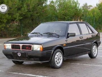 Lancia delta 1987 gasolina stand lendas vivas Lancia delta 1987 gasolina stand lendas vivas