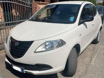 Lancia ypsilon 2014 gas lancia ypsilon 0 9 t air elefantino ecochic metano Lancia ypsilon 2014 gas lancia ypsilon 0 9 t air elefantino ecochic metano