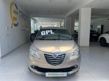 Lancia ypsilon 2014 gas lancia ypsilon 1 2 69 cv 5 porte gpl ecochic gold Lancia ypsilon 2014 gas lancia ypsilon 1 2 69 cv 5 porte gpl ecochic gold