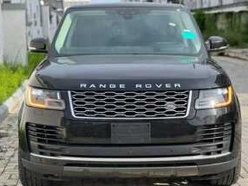 Land rover range rover vogue 2018 petrol land rover range rover vogue 2018 automatic 5 litres Land rover range rover vogue 2018 petrol land rover range rover vogue 2018 automatic 5 litres