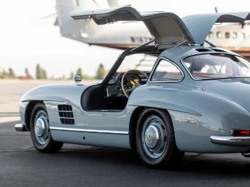 Mercedes benz 1957 gasoline 1957 mercedes benz 300sl gullwing 4 speed