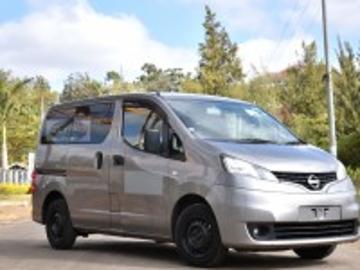 Mercedes benz 200 2014 petrol nissan nv 200 vannette