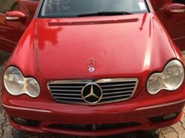 Mercedes benz c class 2004 mercedes benz c 2004 automatic Mercedes benz c class 2004 mercedes benz c 2004 automatic