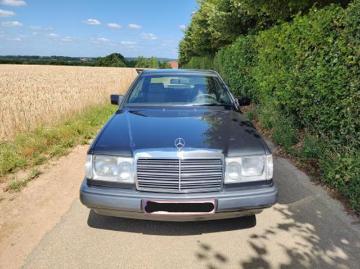 Mercedes benz classe e 1990 essence mercedes 230ce 1990 oldtimer automaat sportline Mercedes benz classe e 1990 essence mercedes 230ce 1990 oldtimer automaat sportline