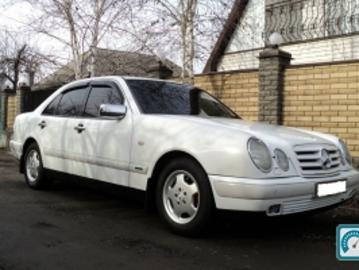 Mercedes benz e klass 1995 benzin mercedes e class dnepr