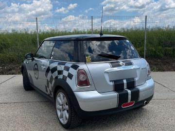 Mini cooper 2006 benzin utilizat mini cooper 2006 2 900 eur 193 000 km autovit ro Mini cooper 2006 benzin utilizat mini cooper 2006 2 900 eur 193 000 km autovit ro
