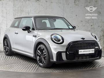 Mini hatch 2023 petrol mini hatch 3 door cooper sport Mini hatch 2023 petrol mini hatch 3 door cooper sport