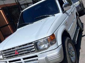 Mitsubishi 2008 gasolina vendo montero 3000