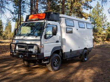 mitsubishi canter 2019 benzin 2019 earthcruiser fx mitsubishi canter 2019 benzin 2019 earthcruiser fx