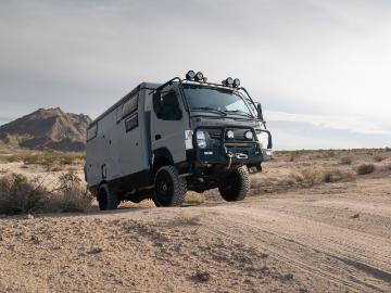 mitsubishi canter 2022 benzin 2022 earthcruiser fx mitsubishi canter 2022 benzin 2022 earthcruiser fx