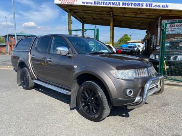 Mitsubishi l200 2013 diesel mitsubishi l200 double cab di d barbarian 4wd 176bhp Mitsubishi l200 2013 diesel mitsubishi l200 double cab di d barbarian 4wd 176bhp