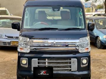 Mitsubishi minicab 2015 mitsubishi minicab 2015 Mitsubishi minicab 2015 mitsubishi minicab 2015