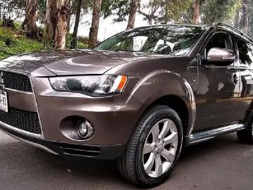 Mitsubishi outlander 2011 gasolina mitsubishi outlander limited 7 pasajeros 85 mil km Mitsubishi outlander 2011 gasolina mitsubishi outlander limited 7 pasajeros 85 mil km