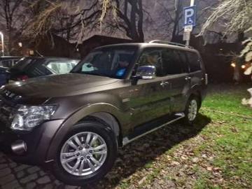 mitsubishi pajero 2014 diesel mitsubishi pajero 3 2 di d automatik edition 30 mitsubishi pajero 2014 diesel mitsubishi pajero 3 2 di d automatik edition 30