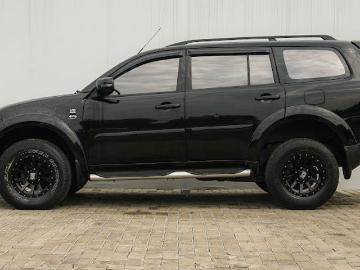Mitsubishi pajero sport 2014 mitsubishi pajero sport vgt 3 0l v6 petrol 2014 hitam Mitsubishi pajero sport 2014 mitsubishi pajero sport vgt 3 0l v6 petrol 2014 hitam