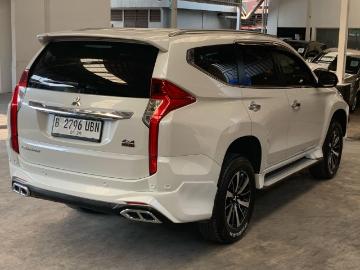 Mitsubishi pajero sport 2019 mitsubishi pajero sport dakar 4x4 at kredit mobil murah
