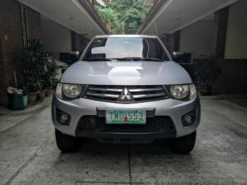 Mitsubishi strada selling 2nd hand mitsubishi strada 2012 at 110000 km in makati
