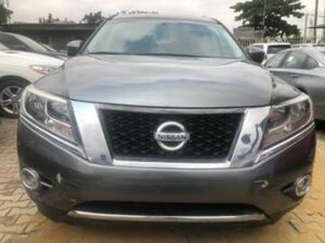 Nissan pathfinder 2015 petrol nissan pathfinder 2015 automatic 6 litres Nissan pathfinder 2015 petrol nissan pathfinder 2015 automatic 6 litres