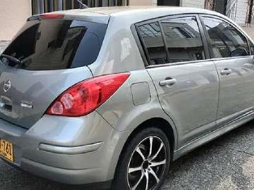 Nissan tiida hatchback 2013 gasolina vendo cambio nissan tiida visia hb Nissan tiida hatchback 2013 gasolina vendo cambio nissan tiida visia hb
