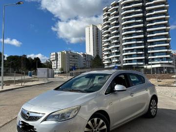 Opel astra diesel opel astra 1 3 cdti cosmo startstop Opel astra diesel opel astra 1 3 cdti cosmo startstop