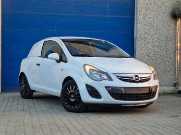 Opel corsa 2014 diesel opel corsalichtevracht134 000kmairconavigarantie