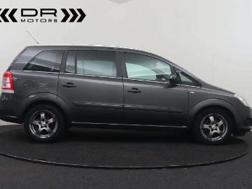 Opel zafira 2009 diesel opel zafira monospace en gris occasion a lille pour 3 995 Opel zafira 2009 diesel opel zafira monospace en gris occasion a lille pour 3 995