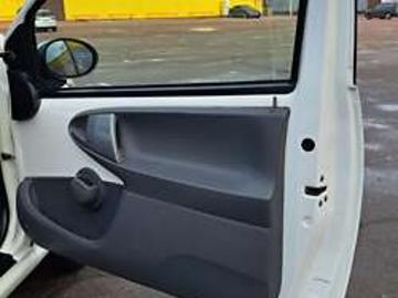 Peugeot 107 2011 benzin peugeot 107 2011 Peugeot 107 2011 benzin peugeot 107 2011