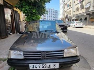 Peugeot 205 1993 essence 205 avec 5 porte Peugeot 205 1993 essence 205 avec 5 porte