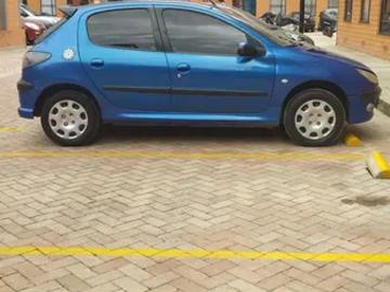 Peugeot 206 2005 gasolina 2005 peugeot 206 xra hatchback 1 400 c c Peugeot 206 2005 gasolina 2005 peugeot 206 xra hatchback 1 400 c c