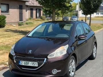 Peugeot 207 2013 essence peugeot 208 essence 2013 fiable et economique Peugeot 207 2013 essence peugeot 208 essence 2013 fiable et economique