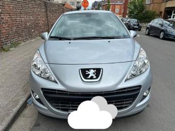 Peugeot 207 essence belle citadine automatique