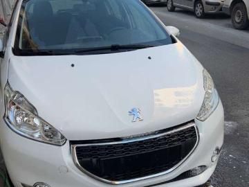 Peugeot 208 2012 essence peugeot 208 1 4 vti motorprobleem tikkend geluid Peugeot 208 2012 essence peugeot 208 1 4 vti motorprobleem tikkend geluid