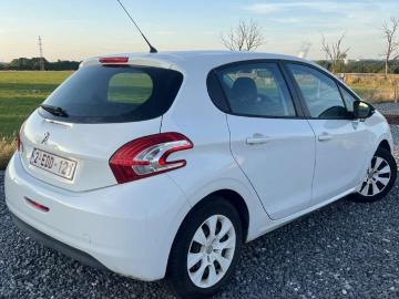 Peugeot 208 2014 essence peugeot 208 1 0 vti 68ch bvm5 like Peugeot 208 2014 essence peugeot 208 1 0 vti 68ch bvm5 like