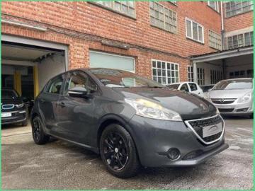 Peugeot 208 2014 essence peugeot 208 1 2i benzine airco Peugeot 208 2014 essence peugeot 208 1 2i benzine airco