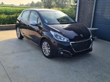 Peugeot 208 2019 essence peugeot 208 1 2 e vti allure Peugeot 208 2019 essence peugeot 208 1 2 e vti allure