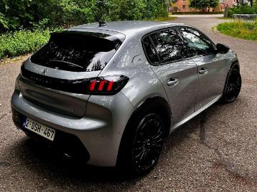 Peugeot 208 2022 diesel peugeot 208 bluehdi 100 gt Peugeot 208 2022 diesel peugeot 208 bluehdi 100 gt