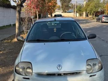 Renault clio 2002 bencina renault clio rt 1 6 usado 2002 color gris precio 1 800 000 Renault clio 2002 bencina renault clio rt 1 6 usado 2002 color gris precio 1 800 000