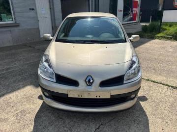 Renault clio 2007 essence renault clio 30 000 km automaat Renault clio 2007 essence renault clio 30 000 km automaat