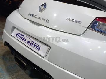 Renault megane 2017 essence megane coupee rs essence Renault megane 2017 essence megane coupee rs essence