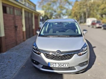 Sprzedam opel zafira 2 0 cdti 2017 Sprzedam opel zafira 2 0 cdti 2017
