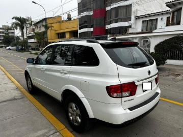 Ssangyong 2013 gasolina ssangyong new kyron 2013