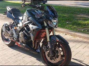 Suzuki gsr 750 2015 essence suzuki gsr 750 matt black freegun