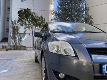 Toyota auris 2009 lpg dizel toyota aur s Toyota auris 2009 lpg dizel toyota aur s